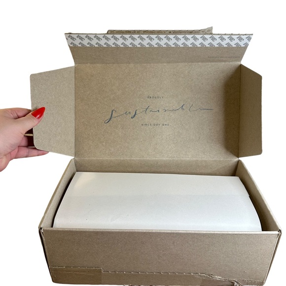 Rothy's NEW Limited Edition 2020 Rainbow Pride Sneakers Women's Size 10.5 - Picture 4 of 7